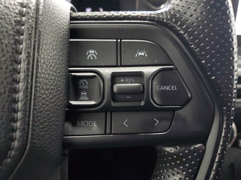 Certified 2025 Toyota Tacoma SR AWD/4WD image 25