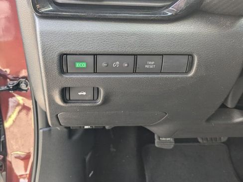 Used 2022 Nissan Sentra SV w/ All-Weather Package FWD image 12