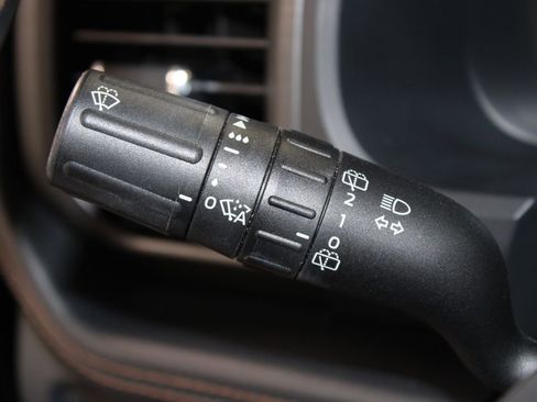 Used 2023 Ford Expedition Max Platinum image 29