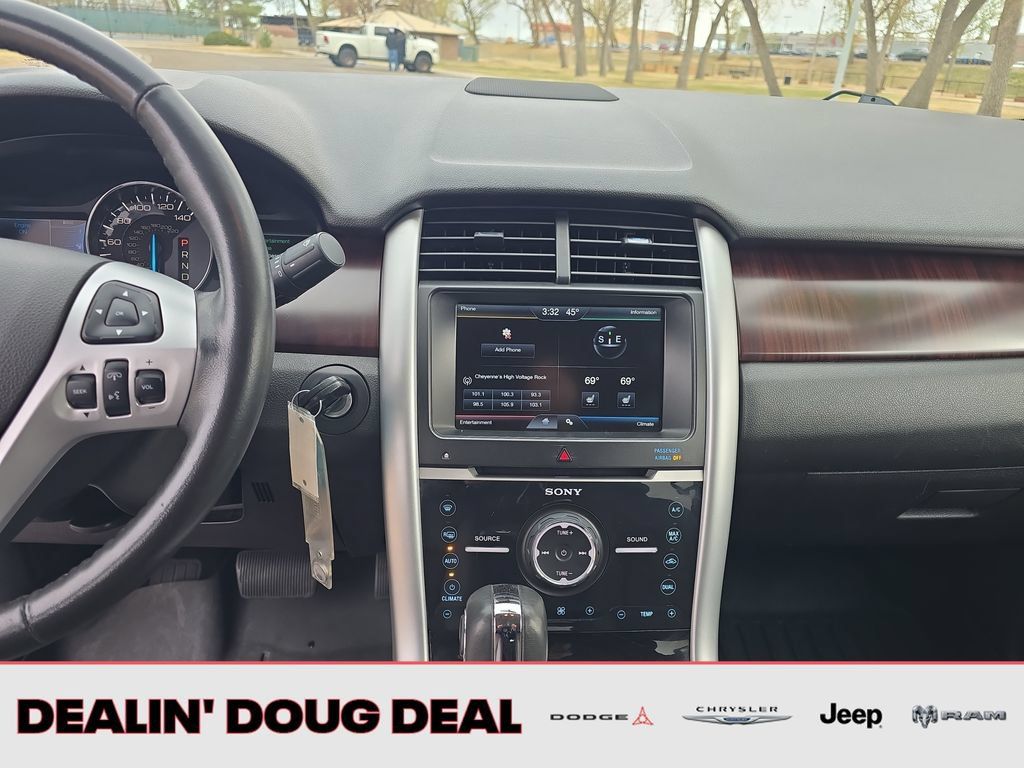 Used 2013 Ford Edge Limited AWD/4WD image 18