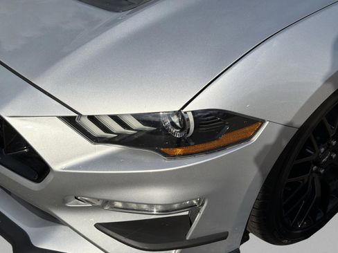 Used 2018 Ford Mustang GT image 10