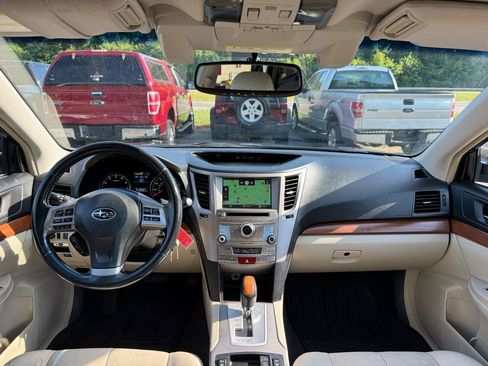 Used 2014 Subaru Outback 2.5i Limited AWD/4WD image 17
