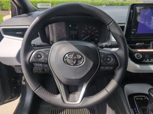 Certified 2025 Toyota Corolla SE image 18