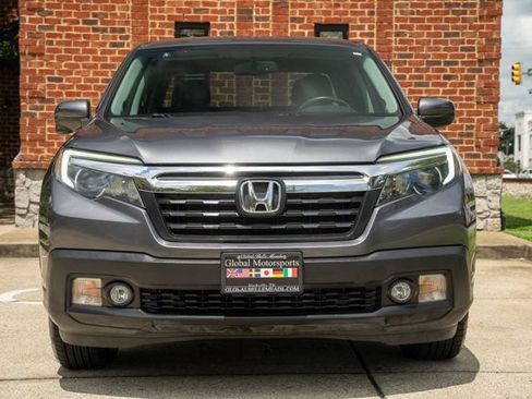 Used 2017 Honda Ridgeline RTL-T image 2