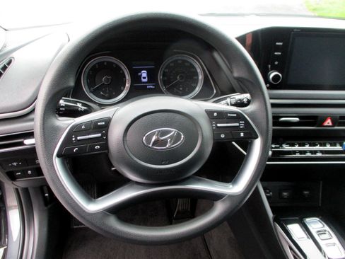 Used 2022 Hyundai Sonata SE w/ Cargo Package image 29