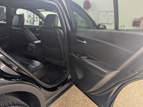 Used 2019 Cadillac XT4 Sport w/ LPO, Midnight Sport Package AWD/4WD image 15