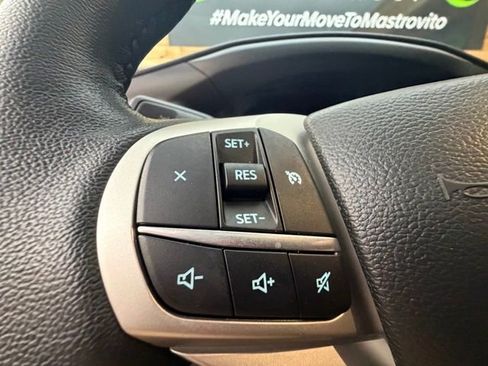 Used 2023 Ford Explorer XLT w/ Equipment Group 202A AWD/4WD image 25