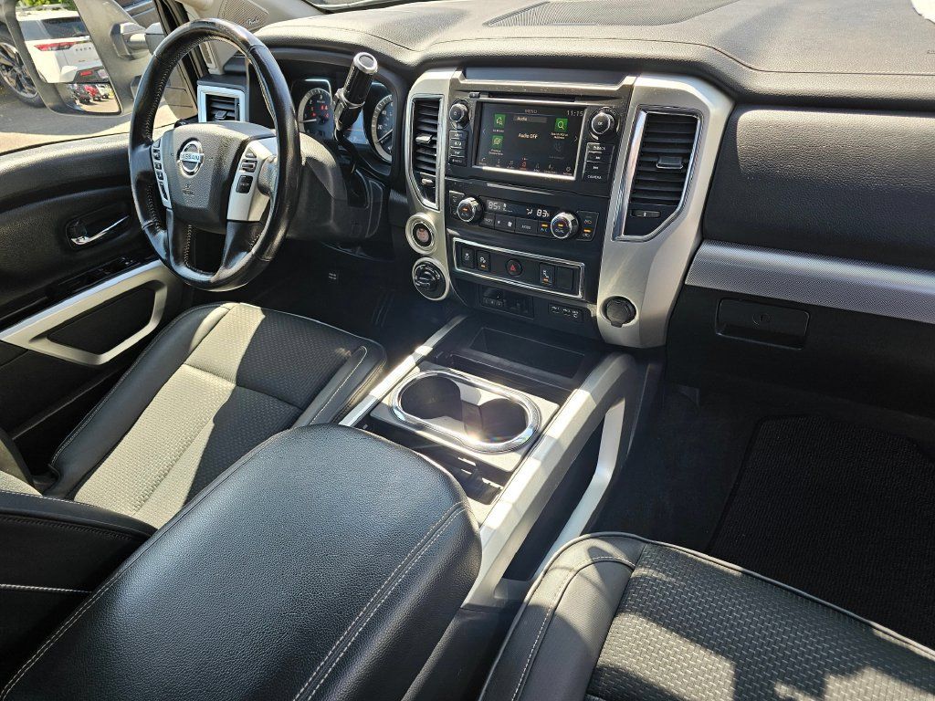 Used 2019 Nissan Titan PRO-4X w/ Pro-4x Utility Package AWD/4WD image 11