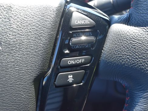 Used 2022 Nissan Frontier PRO-4X AWD/4WD image 19