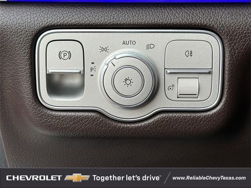 Used 2022 Mercedes-Benz GLS 450 4MATIC image 26