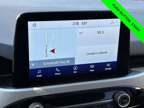 Used 2020 Ford Escape SE image 17