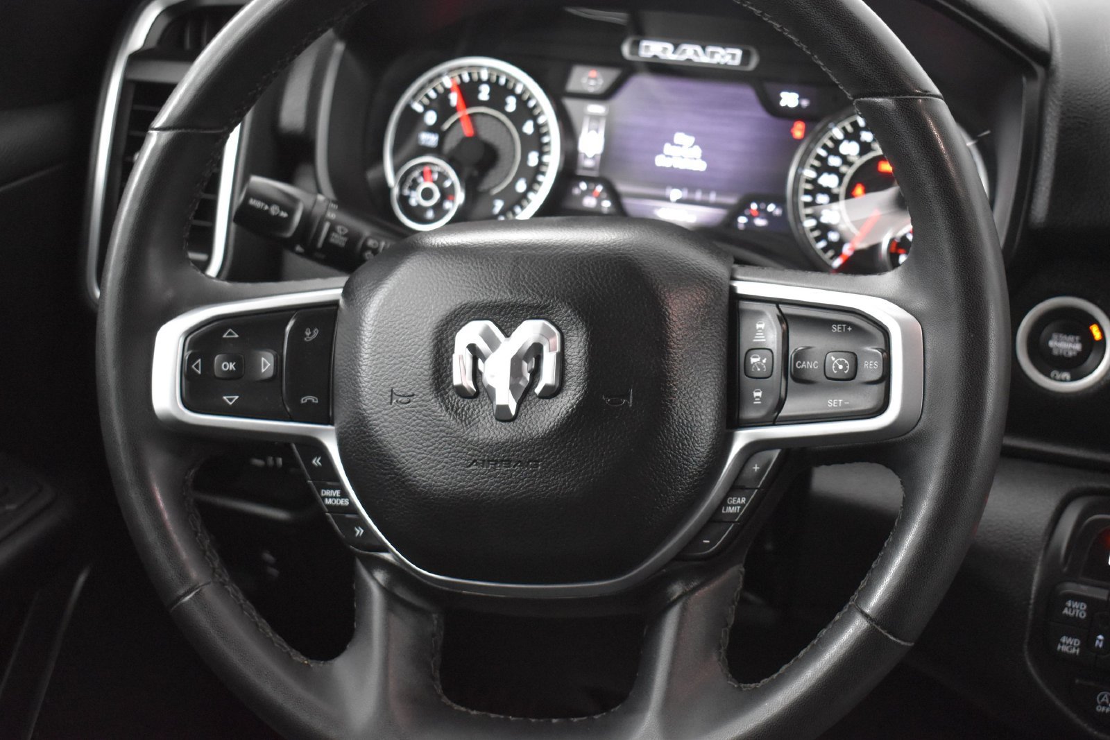 Used 2025 RAM 1500 Big Horn AWD/4WD image 14