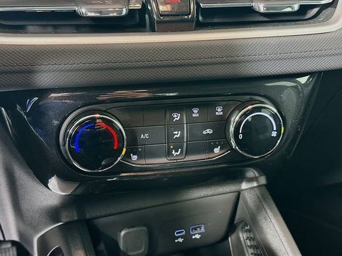 Used 2026 Chevrolet TrailBlazer LT w/ LT Cold Weather Package image 16