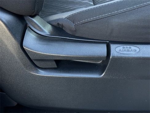 Used 2019 Toyota Tundra SR5 w/ SR5 Upgrade Package image 32