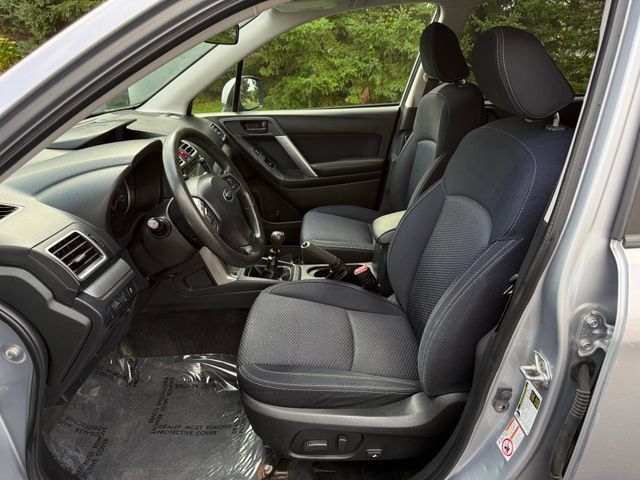 Used 2016 Subaru Forester 2.5i Premium AWD/4WD image 6