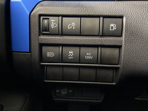 Used 2025 Toyota Tacoma TRD Off-Road AWD/4WD image 28