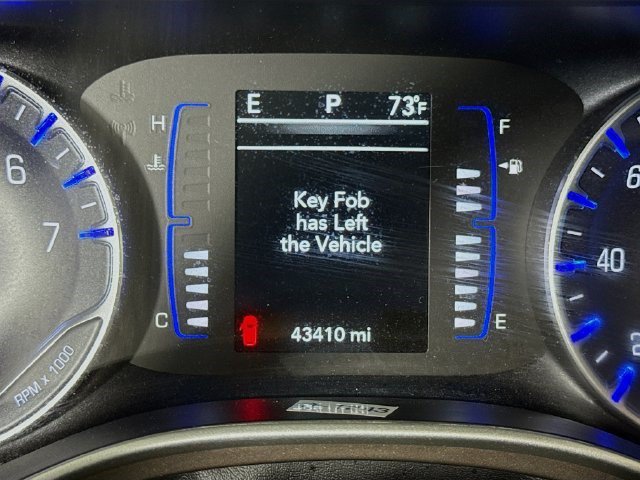 Used 2022 Chrysler Voyager LX FWD image 15