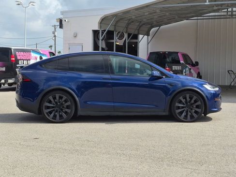 Used 2023 Tesla Model X AWD/4WD image 4