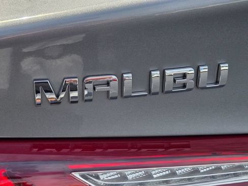 Used 2024 Chevrolet Malibu LT FWD image 17