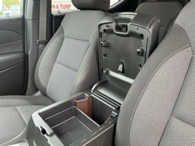 Used 2023 Chevrolet Traverse LT w/ LPO, Floor Liner Package AWD/4WD image 31