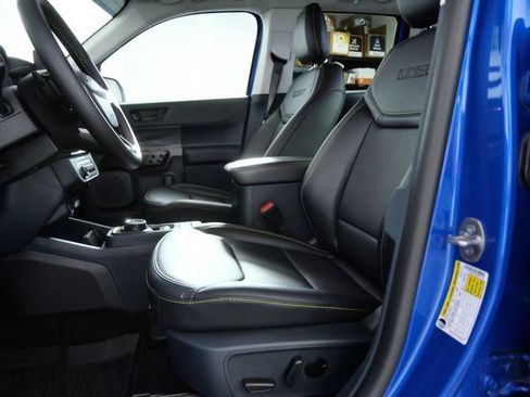 Certified 2025 Ford Maverick Lobo AWD/4WD image 17