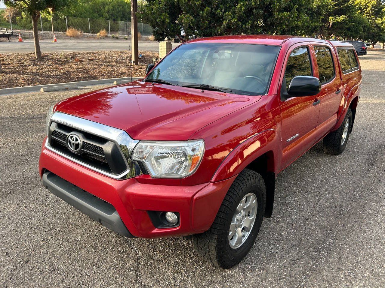 Used 2013 Toyota Tacoma 4x4 Double Cab w/ SR5 Pkg image 3