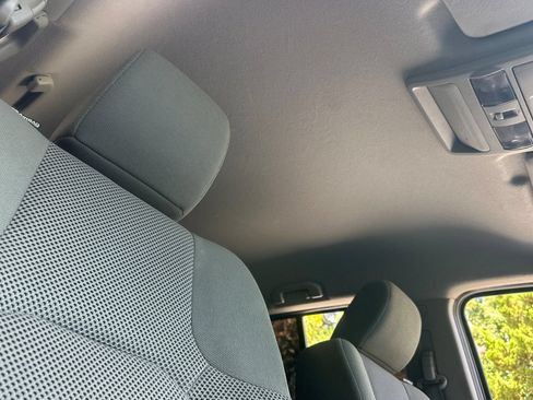 Used 2018 Nissan Frontier SV RWD image 20