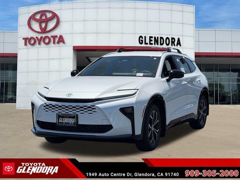 New 2026 Toyota Crown Signia AWD/4WD image 4