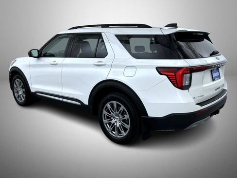 Used 2025 Ford Explorer Active w/ Active Comfort Package AWD/4WD image 7