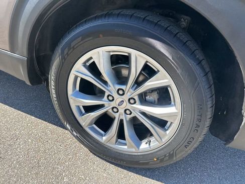 Used 2021 Ford Explorer Limited w/ Equipment Group 301A image 23