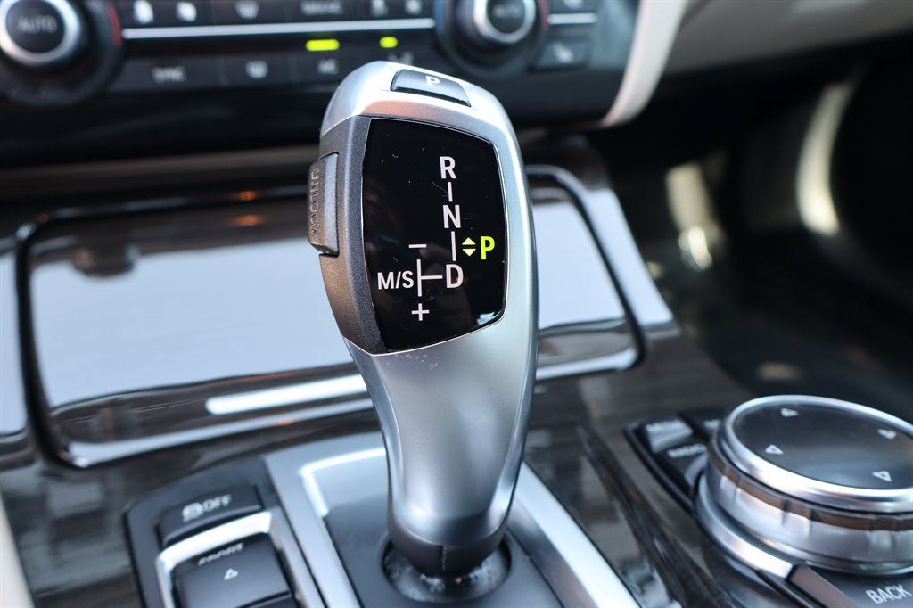 Used 2014 BMW 535i Sedan RWD image 32