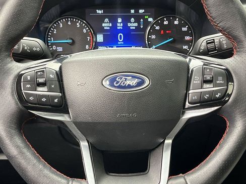 Used 2023 Ford Explorer ST-Line w/ Class IV Trailer Tow Package AWD/4WD image 18