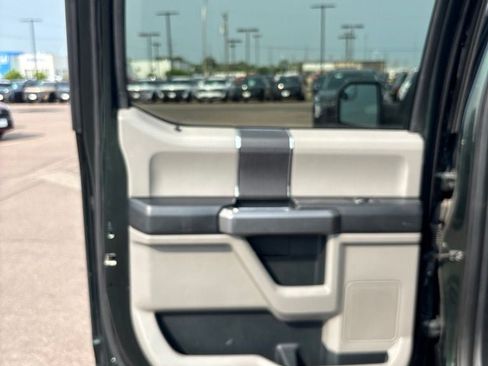 Used 2015 Ford F150 XLT AWD/4WD image 19