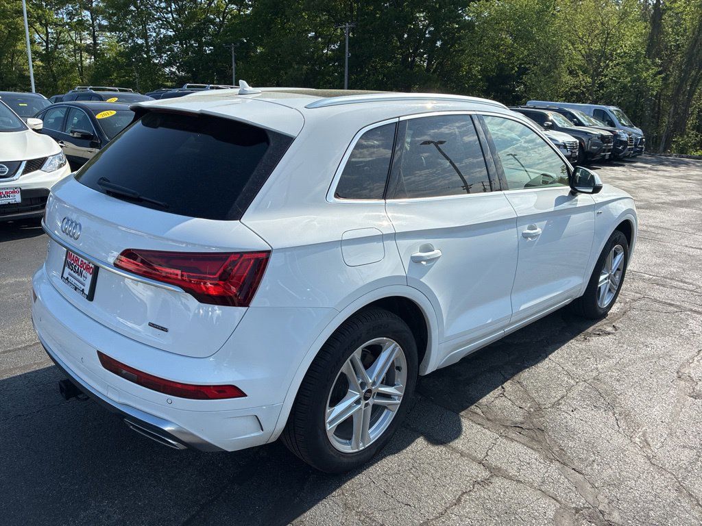 Used 2023 Audi Q5 e Premium w/ Convenience Package AWD/4WD image 7