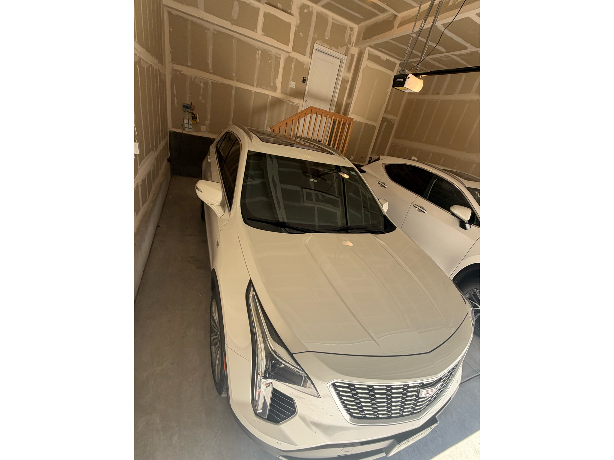 Used 2022 Cadillac XT4 Premium Luxury w/ Enhanced Visibility Package AWD/4WD image 6