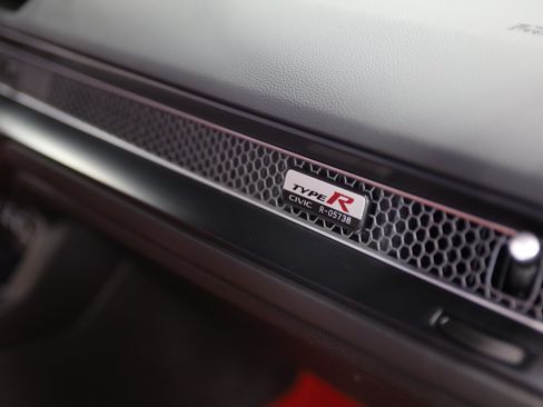 Used 2023 Honda Civic Type R image 41