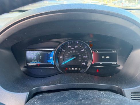 Used 2018 Ford Explorer XLT w/ Equipment Group 202A image 6