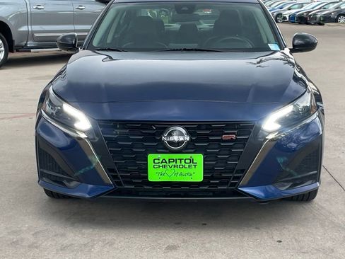Used 2024 Nissan Altima 2.5 SR FWD image 7