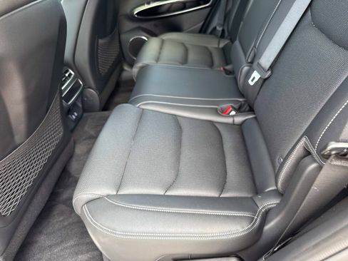 Used 2026 Genesis GV70 2.5T image 34