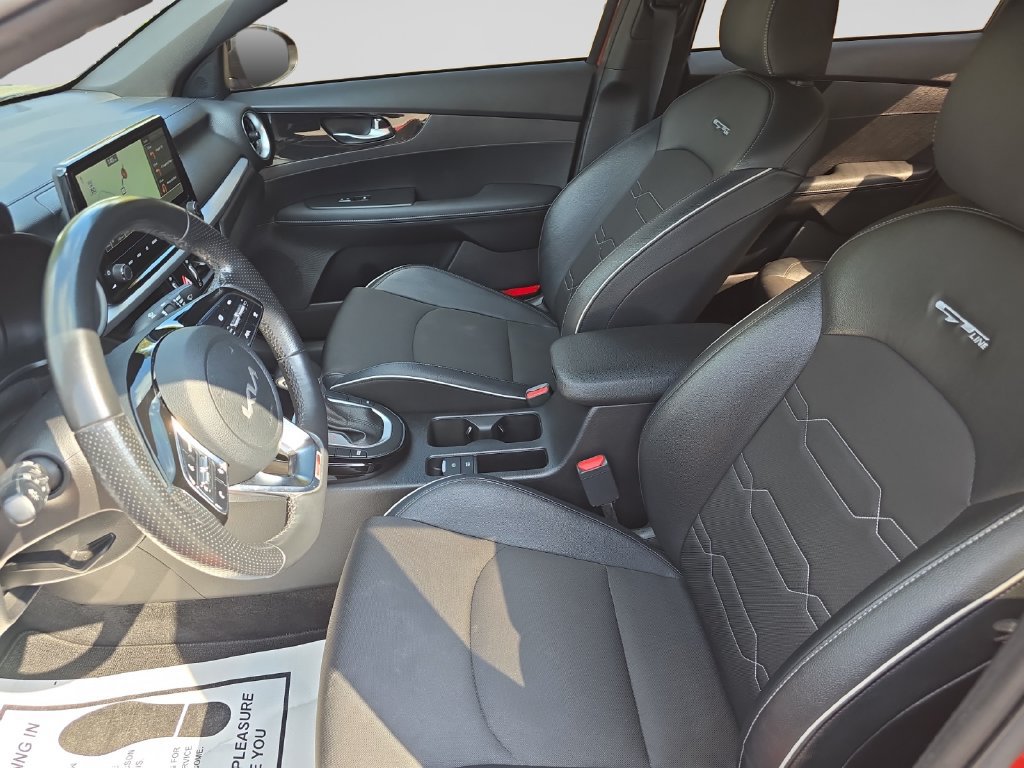 Used 2022 Kia Forte GT-Line w/ GT-Line Technology Package FWD image 19