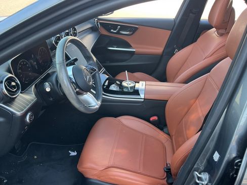Used 2022 Mercedes-Benz C 300 Sedan image 3
