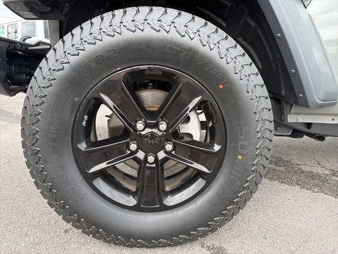 Used 2020 Jeep Wrangler Sport AWD/4WD image 14