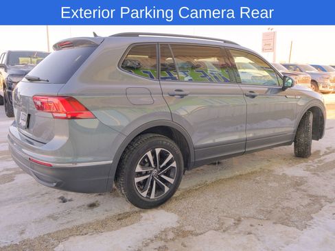 Used 2024 Volkswagen Tiguan S image 9