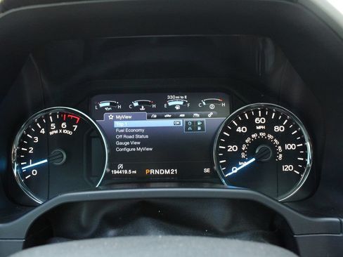 Used 2016 Ford F150 Lariat w/ Equipment Group 501A Mid AWD/4WD image 11