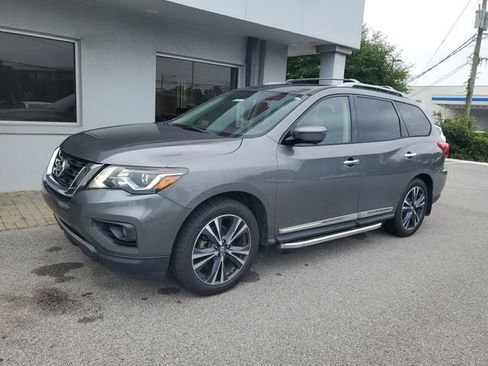 Used 2018 Nissan Pathfinder Platinum w/ Cargo Package AWD/4WD image 13