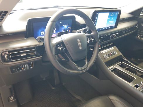 Certified 2025 Lincoln Aviator Reserve w/ Jet Appearance Package AWD/4WD image 13