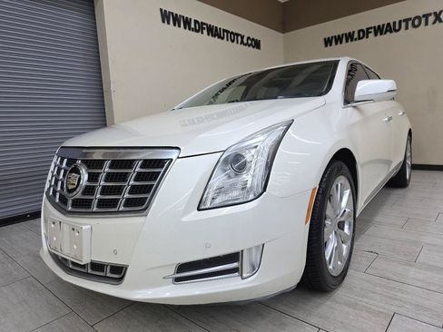 Used 2013 Cadillac XTS Luxury FWD image 2