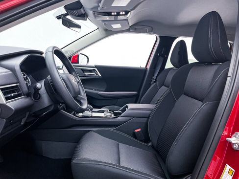 New 2025 Mitsubishi Outlander ES image 12