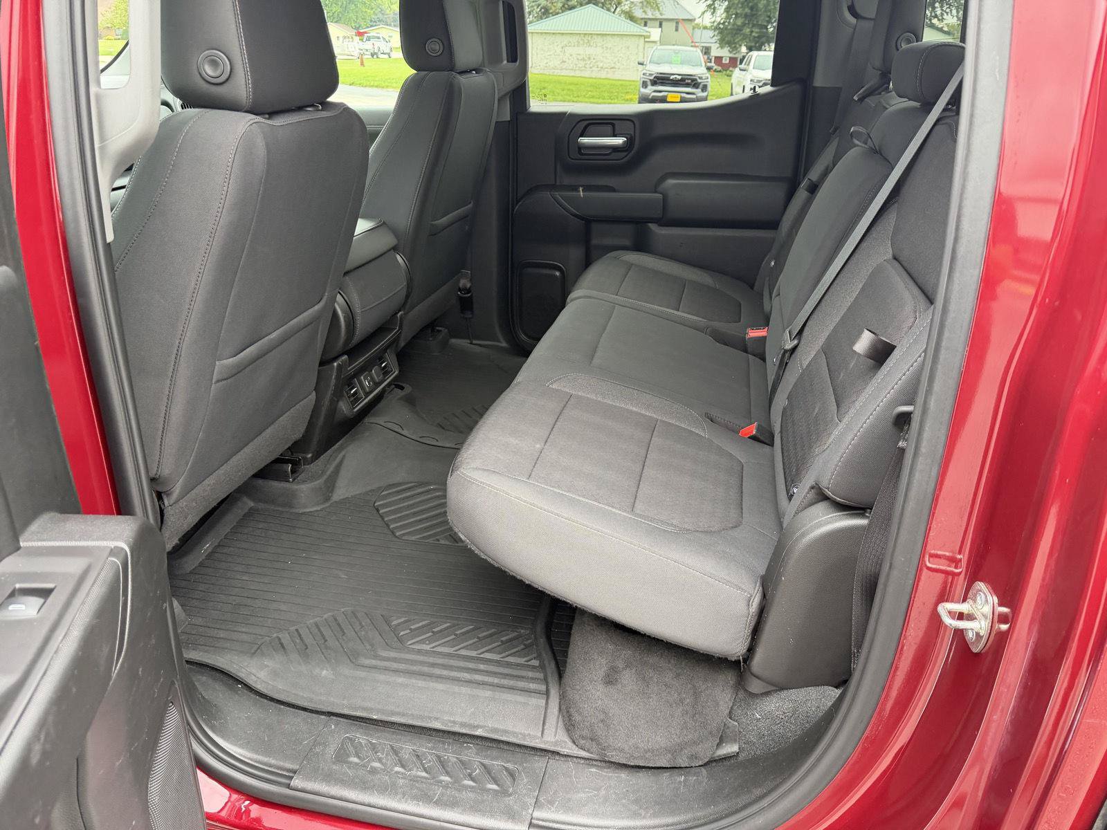 Used 2020 Chevrolet Silverado 1500 LT w/ All-Star Edition AWD/4WD image 10