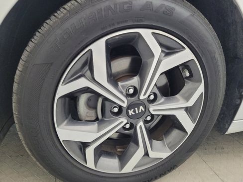 Used 2019 Kia Forte LXS image 31